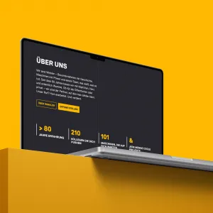 Eine vierspaltige Ansicht des Seitenanbschnitts Über uns enthält vier Zahlen und Fakten über Winkler, die beim Scrollen auf ihren Wert zählen. Screen: Über 80 Jahre Erfahrung, 210 Kollgeen die sich pushen, 101 Maschinen die auf dich warten und jede Menge coole Projekte
